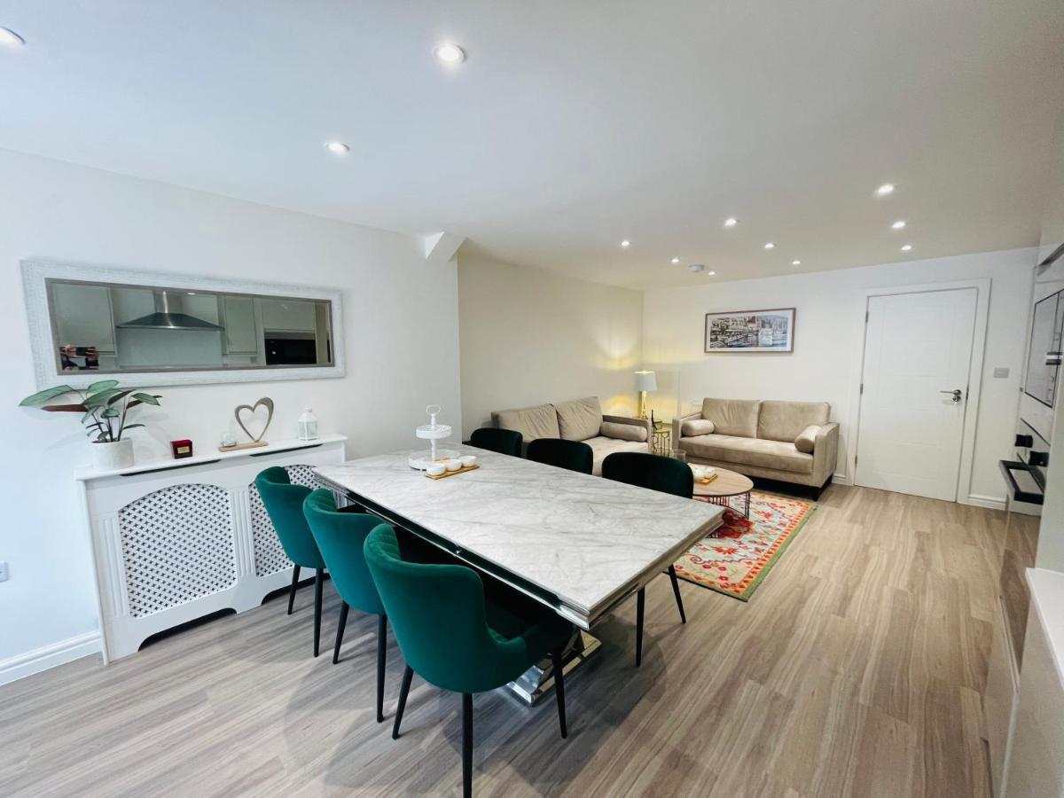 Riverside Premium Double Room Garden View E14 London Exterior photo