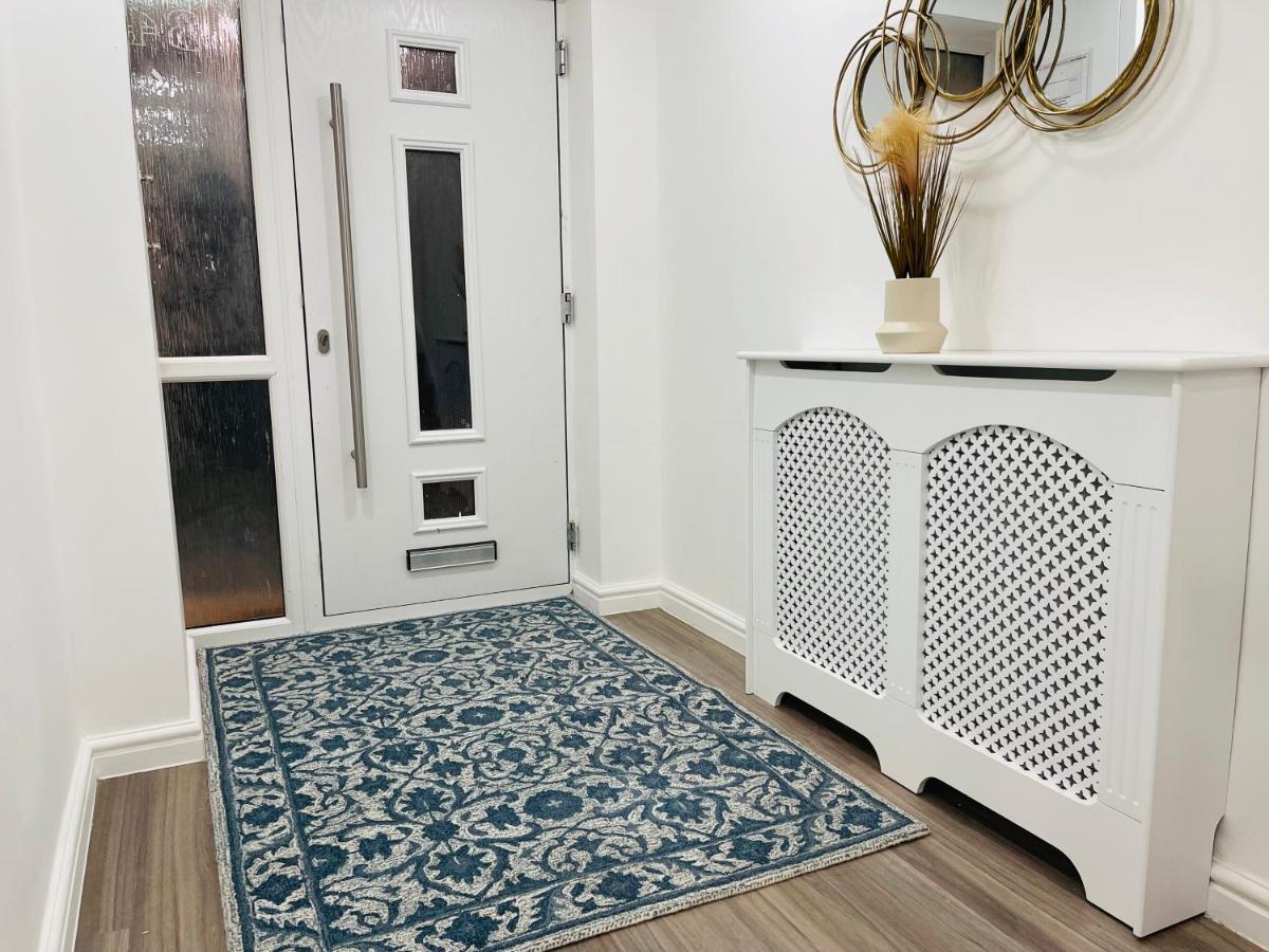 Riverside Premium Double Room Garden View E14 London Exterior photo