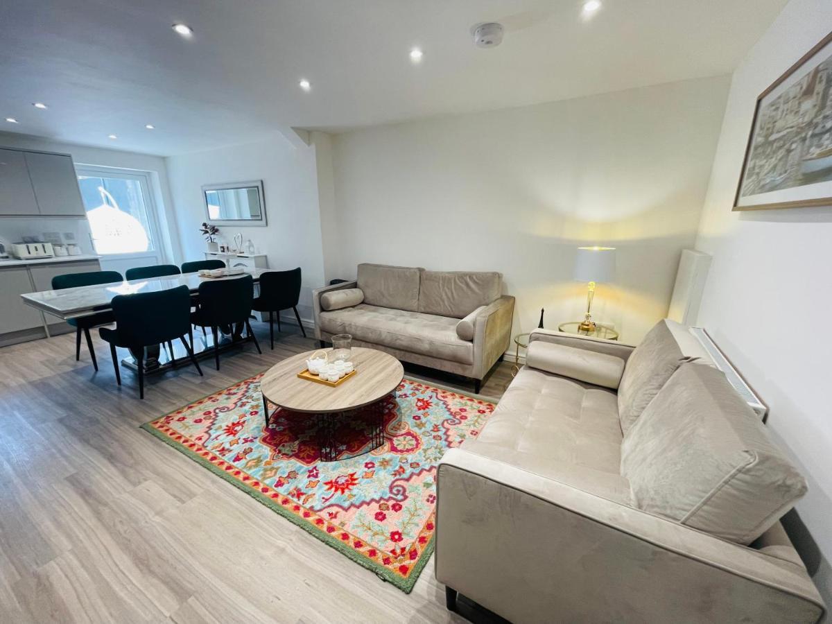 Riverside Premium Double Room Garden View E14 London Exterior photo